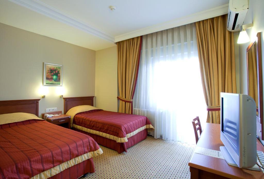 Hotel Sefa 2 Корлу Экстерьер фото